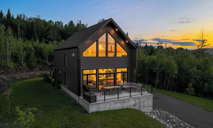 Saint Come Ski Chalet | The Solsken | Spa | Fireplace | Charging Station