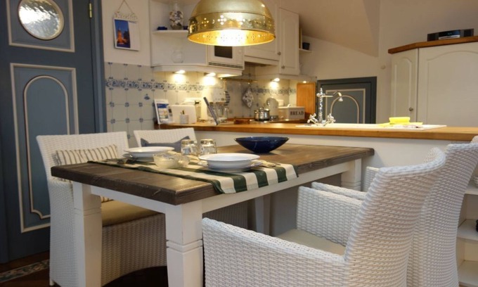 Midlum Apartment | The Sonnenblume - wonderfully cozy, furnished in Frisian style, in "Frie