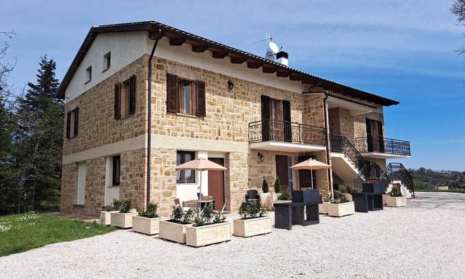 San Ginesio Apartment | The Sparks B&B - Nibiru