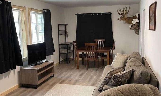 Estelline House | The Sportsman’s hideout