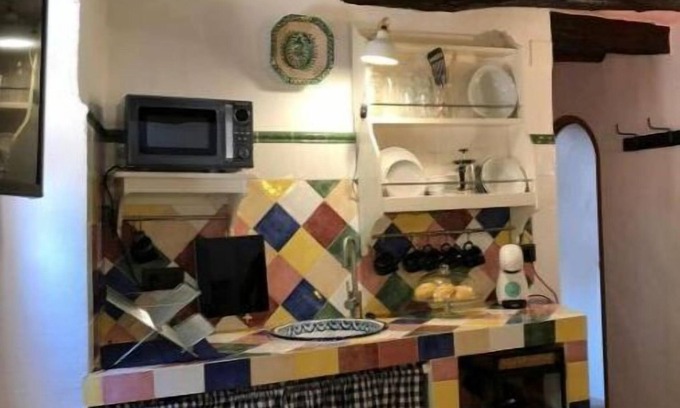 Montefrio Apartment | The squares of the Villa: TANGO