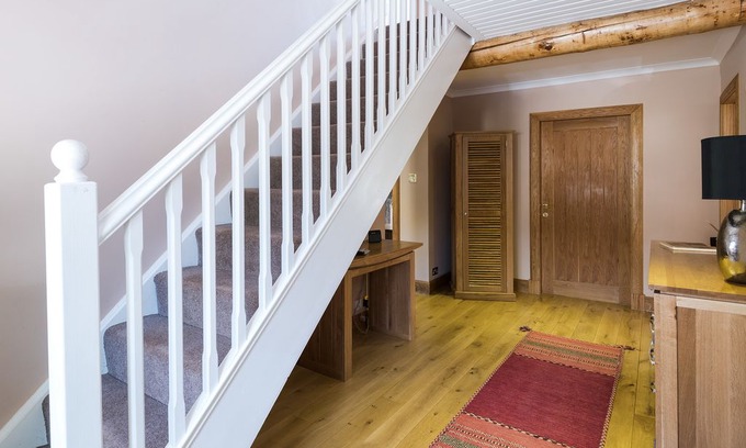 Coylumbridge Cabin | The Squirrels Inverdruie is a modern detached well maintained holiday cottage.