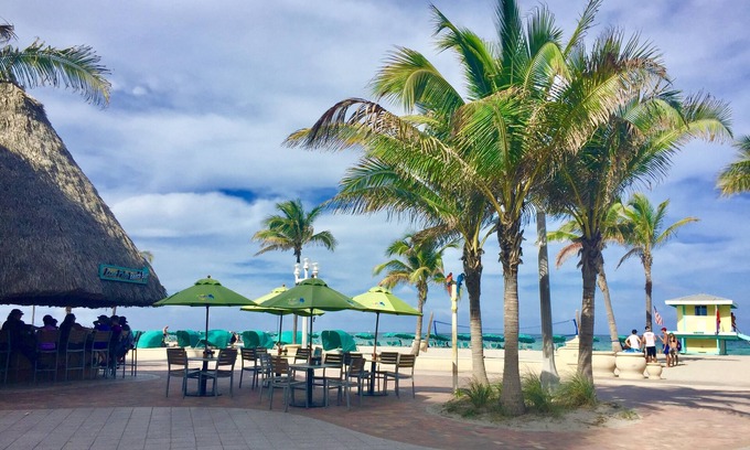 Hollywood Apartment | The St Maurice Beach Inn