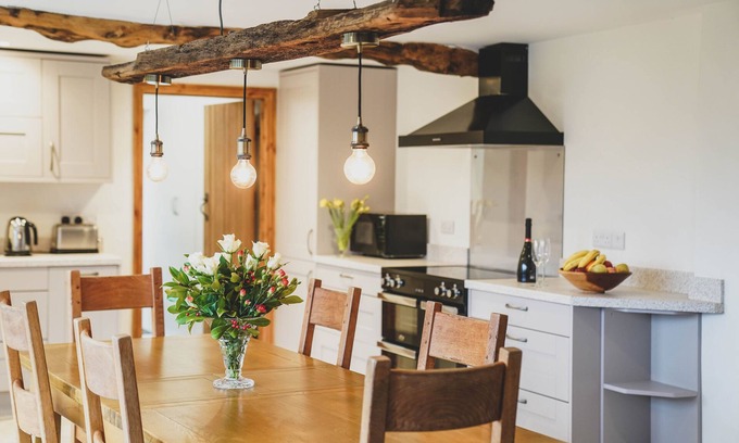 Axminster House | The Stables at Hawley Farm near the Jurassic Coast.