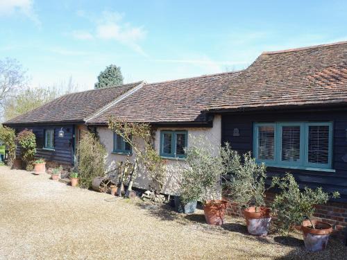 Shatterling House | The Stables