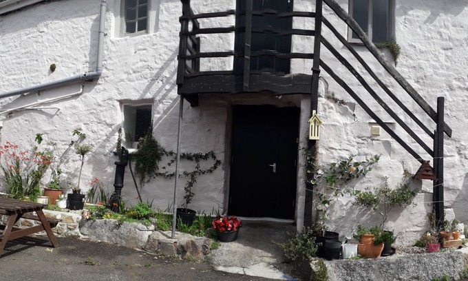 Saint Erth Praze Hotel | The Star Inn