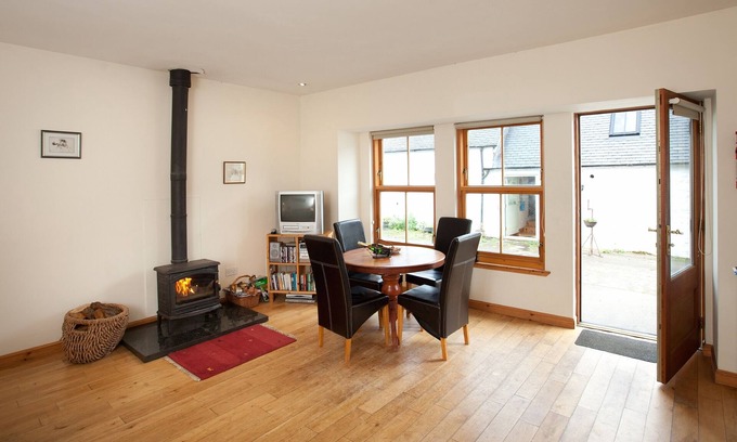 Ascog Cottage | The Steading Farm Cottage In The Trossachs With Pool And Hot Tub