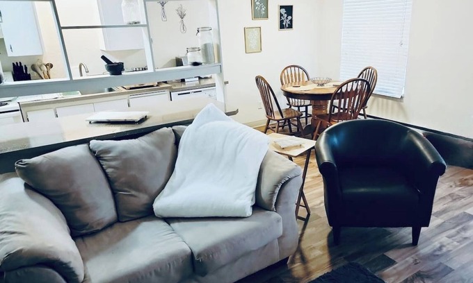Corvallis Apartment | The Study; a Summer Retreat