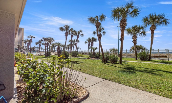 Panama City Beach Condo | The Summit PCB 102 * 1 Bed, 2 Full Bath * Exlcusive Ground Floor