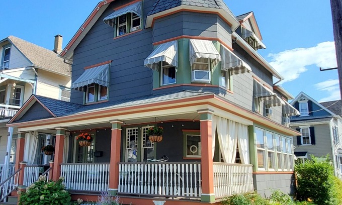 Ocean Grove House | The Sun Shack - Family Friendly, Stylish & Close to Beach