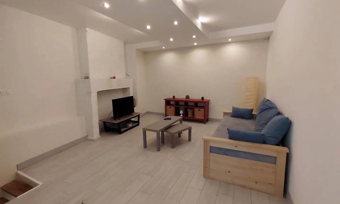 Perigueux Apartment | The Triplex De L'Union – Your Charming Haven in the Heart of Périgueux with Wi-Fi