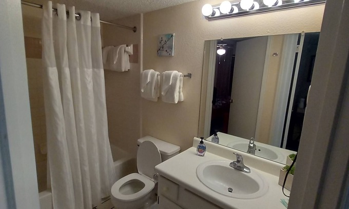 Kissimmee Villa | The Tropical Oaks Villa - Near Disney