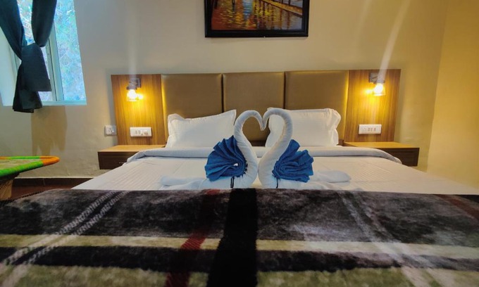 Mussoorie House | THE VILLAGE CAFE AND STAY