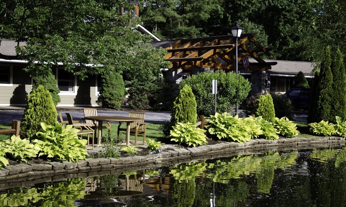 Blowing Rock Hotel | The Village Inn