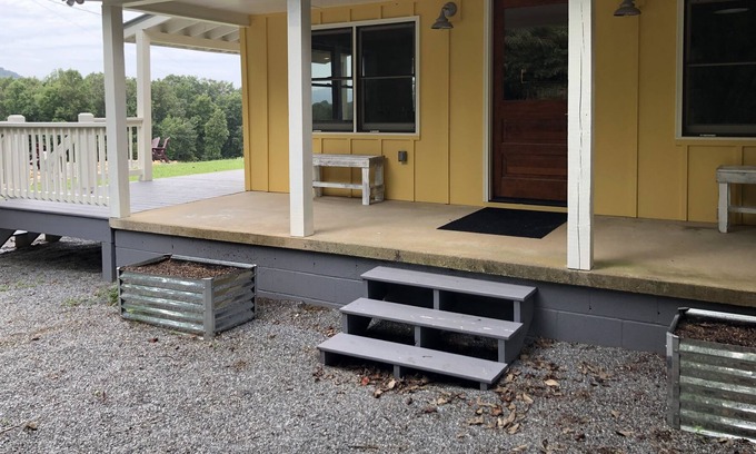 Morganton Other | The Vineyard House - Early 1900s Farmhouse | Overlooks Serenberry Vineyards