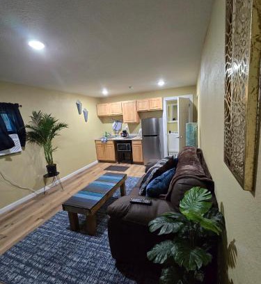 Southeast Pensacola Apartment | The Wave