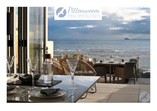 Anstruther House | The Wendy House-seafront cottage incredible views