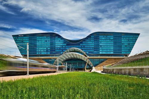 Dupont Hotel | The Westin Denver International Airport