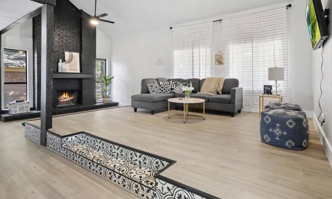 Lewisville House | The White Dove