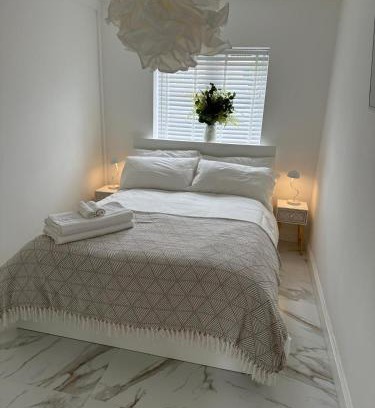 Little Hay Apartment | The White House