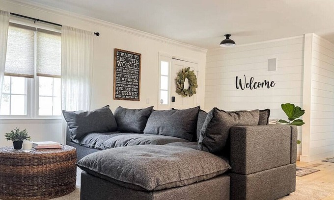 Winston - Salem House | The Winston House | Modern 3BR