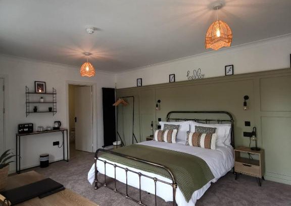 Wolf's Castle Hotel | The Wolfe Inn Wolfscastle