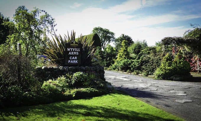 Constable Burton Bed & Breakfast | The Wyvill Arms