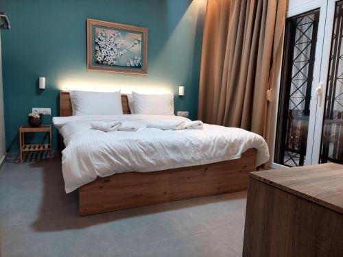 Old Town Apartment | Thess Cozy Home