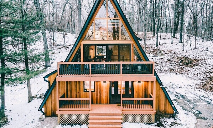 Pine Plains Cabin | This cabin is a 4 bedroom(s), 2.5 bathrooms, located in Pine Plains, NY.