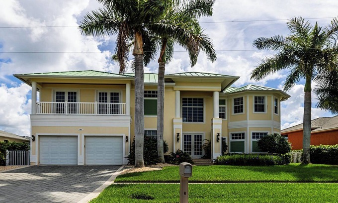 Marco Island House | This expansive home has seven bedrooms and five bathrooms. It is perfect for.