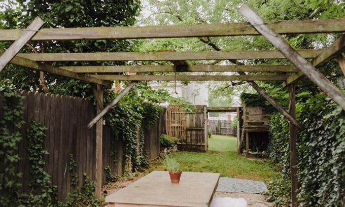 Lancaster House | This house is a 4 bedroom(s), 1.5 bathrooms, located in Lancaster, PA.