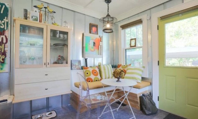 Midtown Cottage | This is not an active listing A Little Bit Country in Savannah - Monthly stays