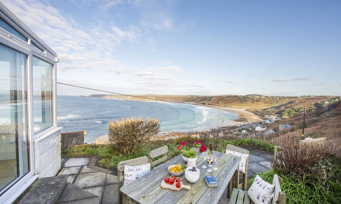 Sennen Cove House | This property combines a breath-taking coastal location with modern styling