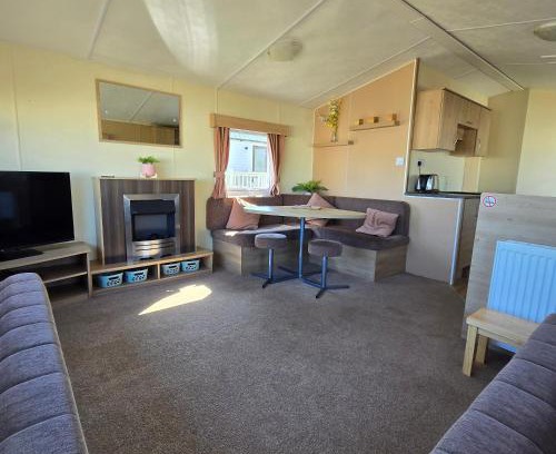 Flamborough Resort | Thornwick bay- xantus grange 60