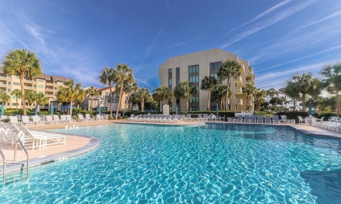 Hilton Head Island Villa | Three Bedroom Ocean View Shorewood Villa with an Oceanfront Pool and Hot Tub!