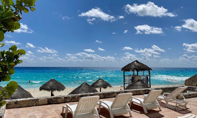 Zona Hotelera Villa | Three Bedroom Beach House