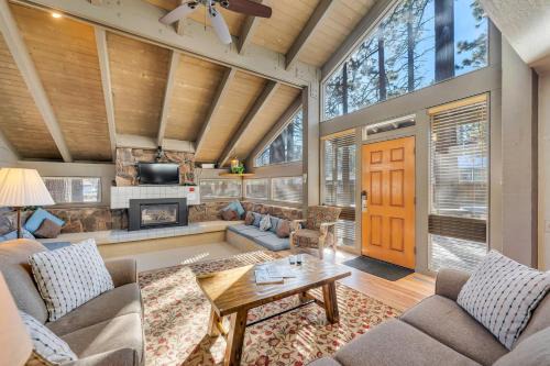 South Lake Tahoe Apartment | Three-Bedroom House
