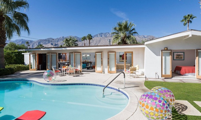 Sunmor House | Three bedroom in United States of America, Palm Springs
