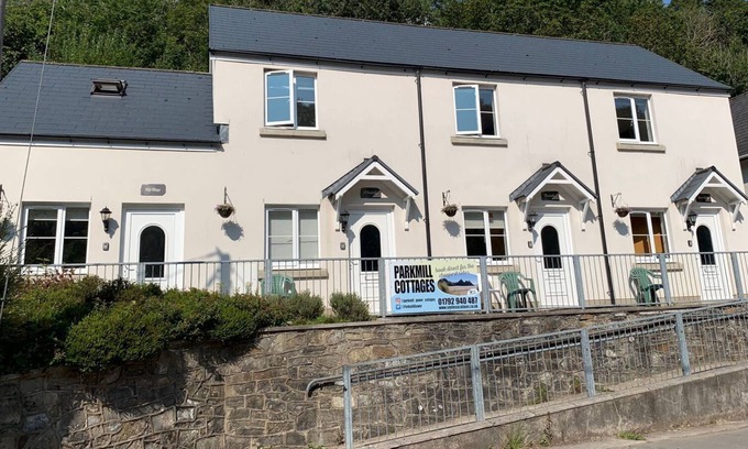 Parkmill Cottage | Three Cliffs Cottage of Pakmill