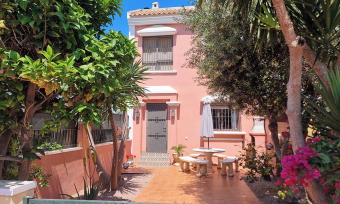 Roda House | Three double bedroom townhouse in lovely village