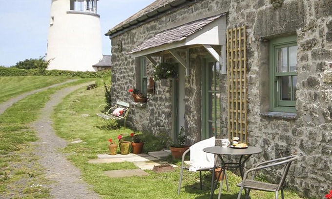Beaumaris House | Three Gates