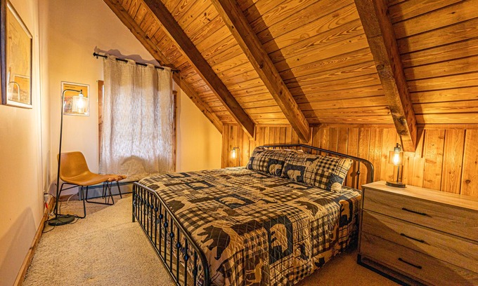 Bryson City Cabin | Three Little Bears Retreat