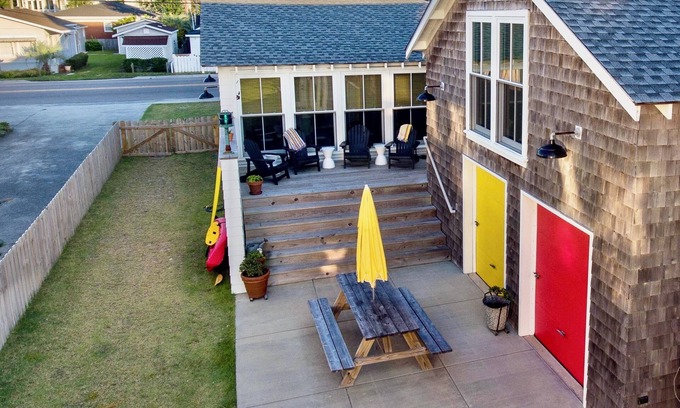 Kure Beach Cottage | Three Sisters Cottage + Clubhouse + Ocean View + Yard + Great Location