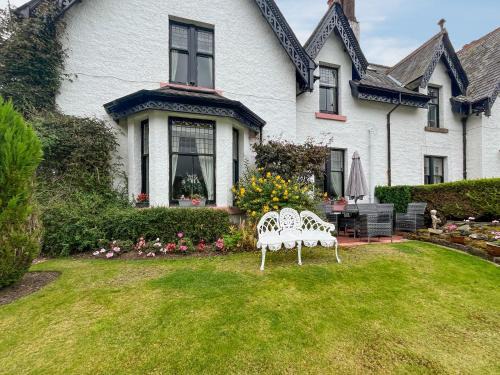 Aberfeldy House | Tigh N Eilean