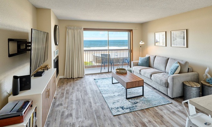 Lincoln City Condo | Till Depth Do Us Part-2nd Floor modern Romantic Getaway