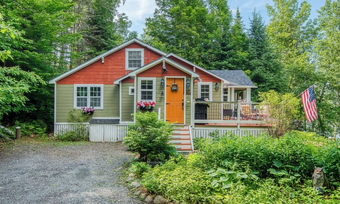 Rangeley House | Tilman Camp - Beautifully furnished cottage tucked away on the shores of Rangeley Lake