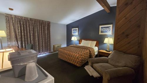 Phillips Hotel | Timber Inn Motel