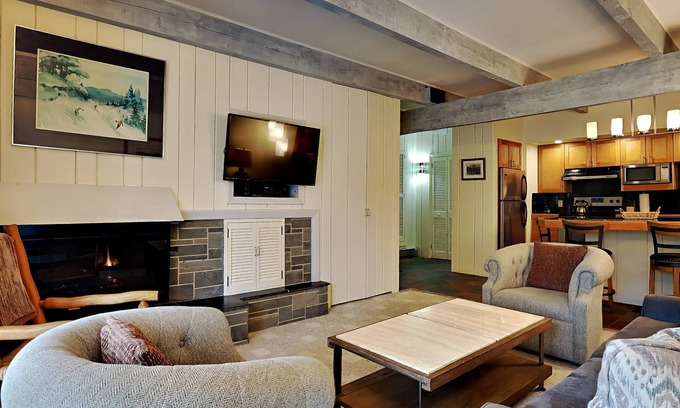 Snowmass Village Condo | 🌲Timberline C1C Standard 1-Bedroom ~Hot Tub~Pool~WiFi~Ski-in/out~Local Shuttle🌲