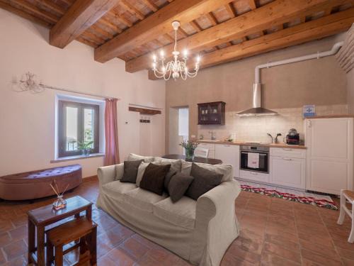 Mombaroccio House | Timeless Charm and Modern Comfort