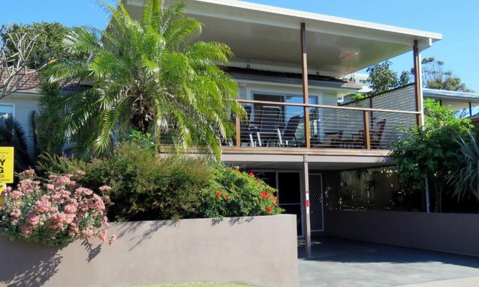 South West Rocks House | Timeout -Bring your own linen.
